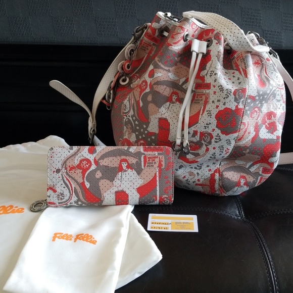 Folli Follie Handbags - Folli Follie Chino en Palma bucket bag & wallet
